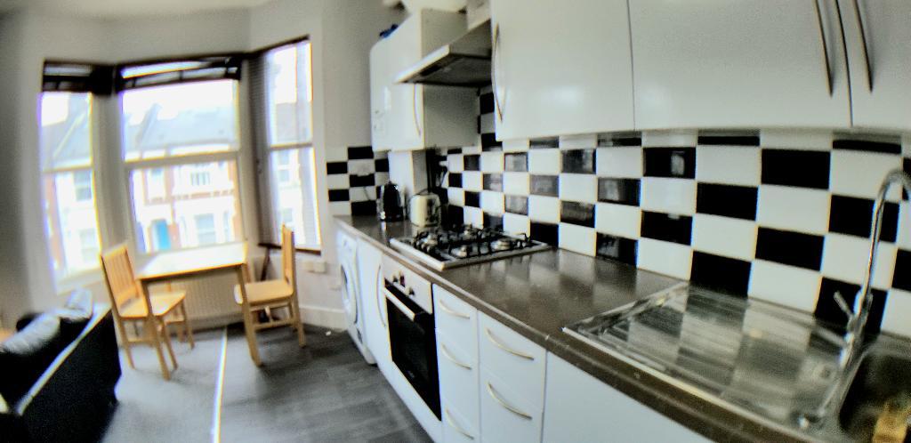 5 kellino st,sw17 8sy, London, UK, sw17 8sy