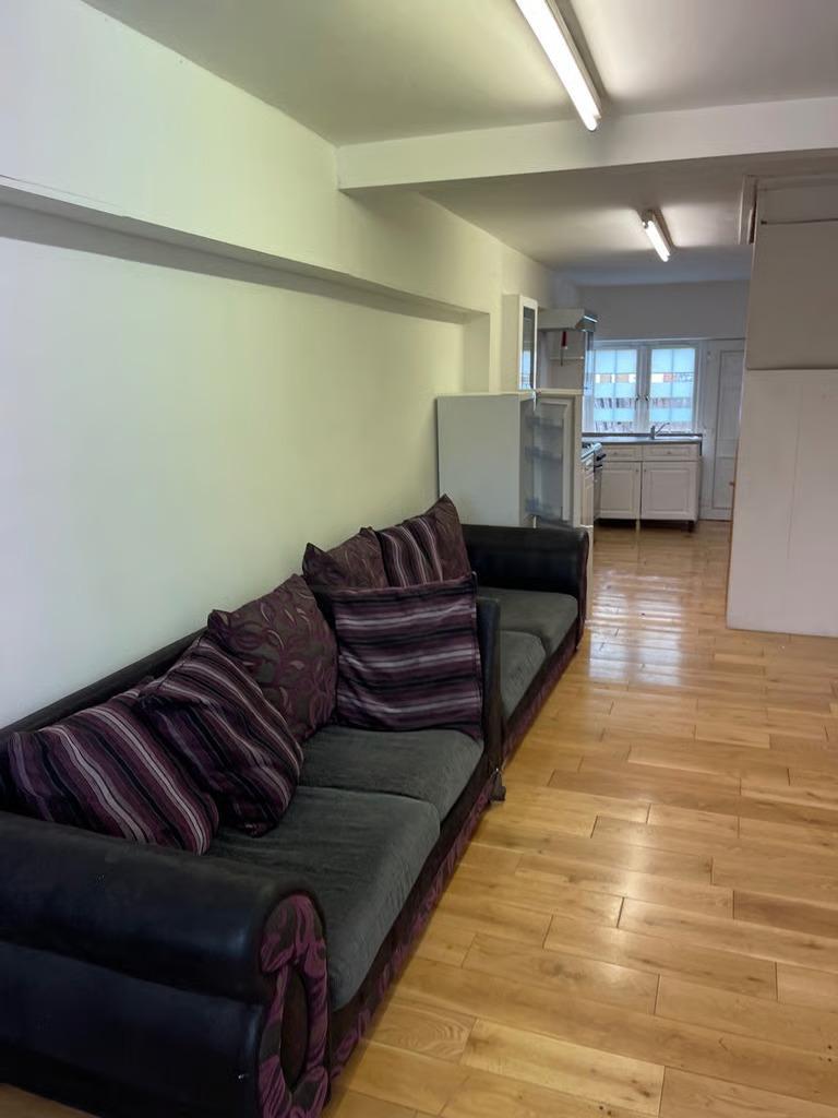 47 a Brancker Road, Harrow, London, UK, HA3 9AW