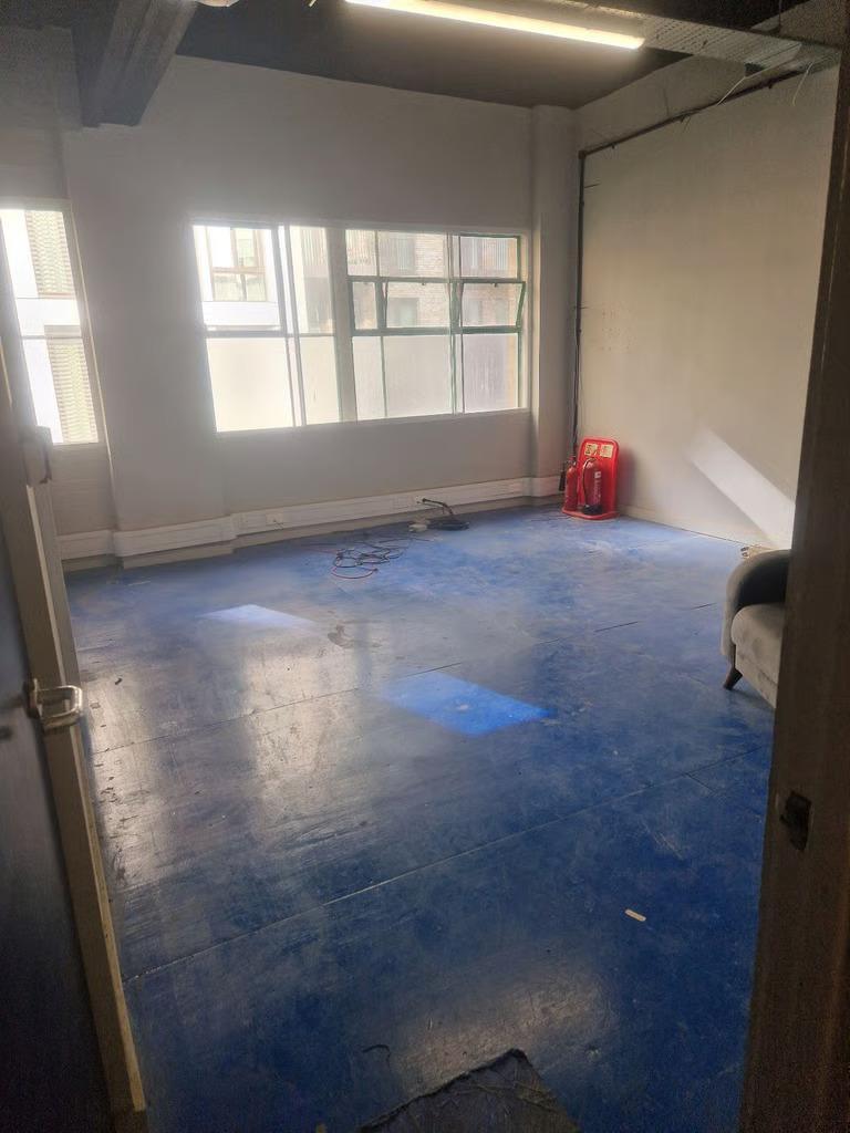 0, Whitechapel, London, UK, E1 2JA