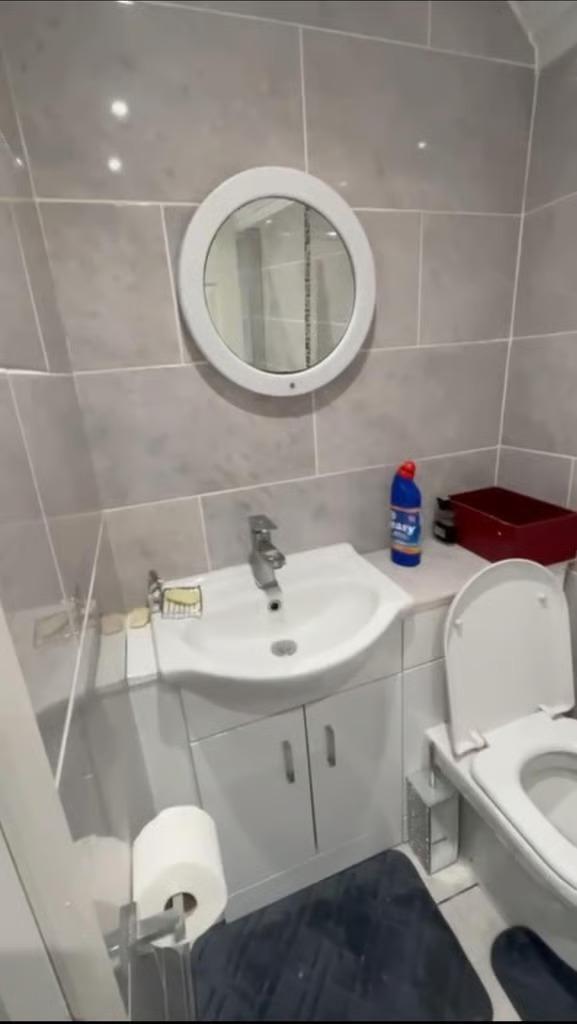 High oaks, Sparkhill, West Midlands, DY5 4LA