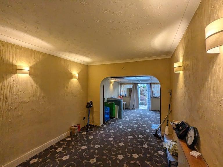 Philip Road, Rainham, London, RM13 8LU