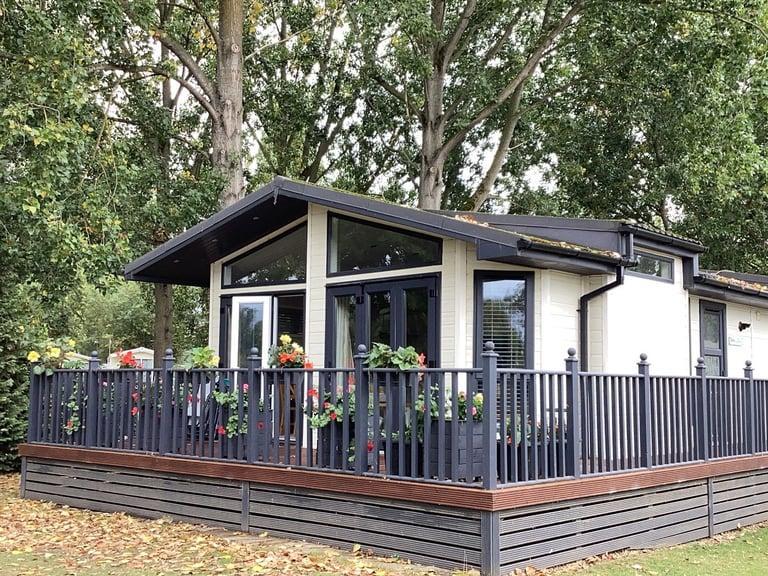 Northampton, Northamptonshire, NN3 9DA