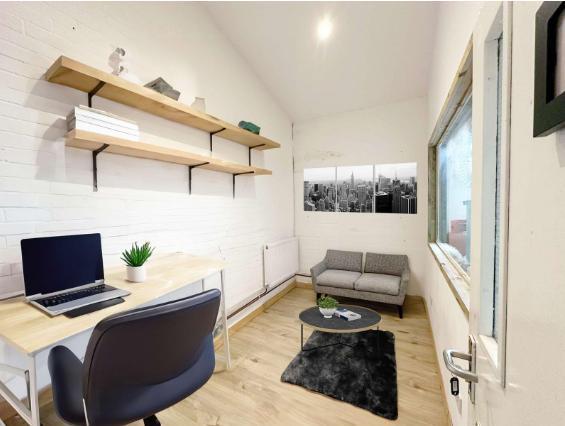 Lyon Road, Wimbledon, London, SW19 2RL