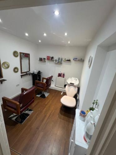 Chiswick High Road, Chiswick, London, W4 1SZ