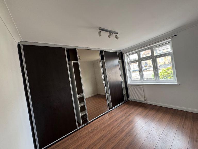 Newbury Park, Redbridge, IG3 8JS