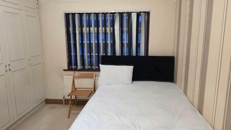 Cherry Avenue, Southall, London, UB1 1DF