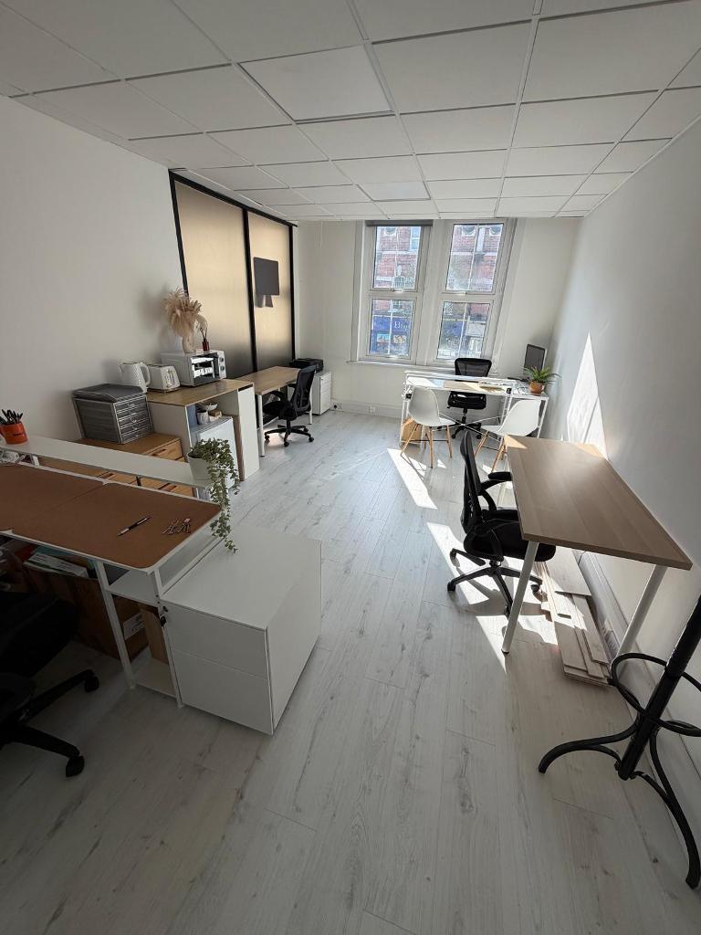 Kingston Hill, Kingston, KT2 7PW