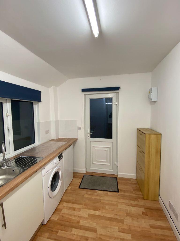 Tolworth Rise, Kingston, KT5 9EP