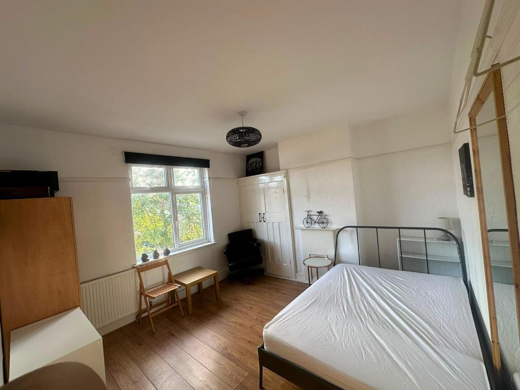 Flempton Road, London, E10 7NH